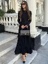فساتين محجبات بتصميم واسع فساتين سهرة ناعمة بتصميم انسيابي وأكمام طويلة فساتين سهرة فخمة لإطلالة ملكية